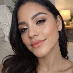 Lip Monthly lip crayon 04